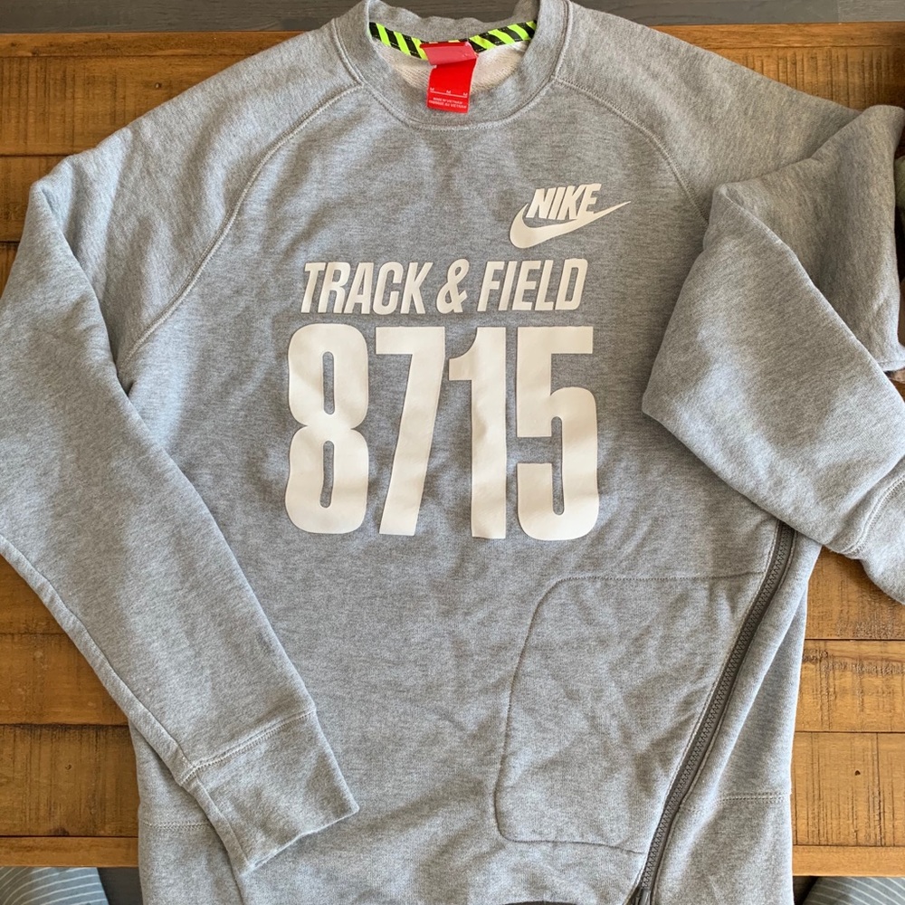 Nike crewneck